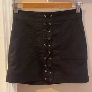 Express Black Lace-Up Mini Skirt woman’s size 00